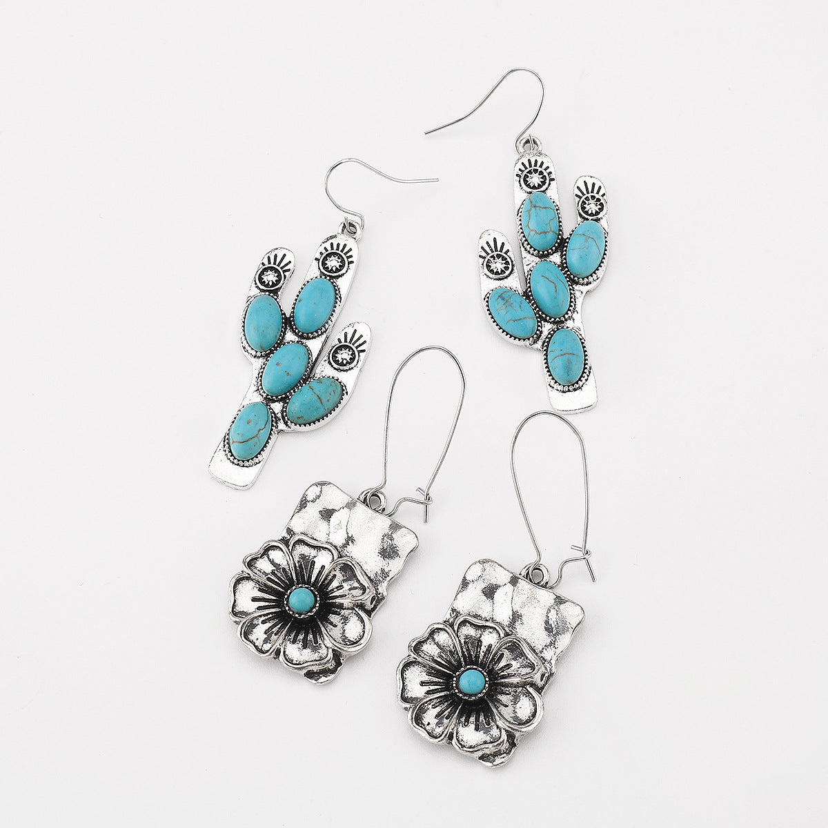 Pendientes étnicos vintage de aleación con diseño de cactus tallado y acabado envejecido, incrustaciones de turquesa para mujer