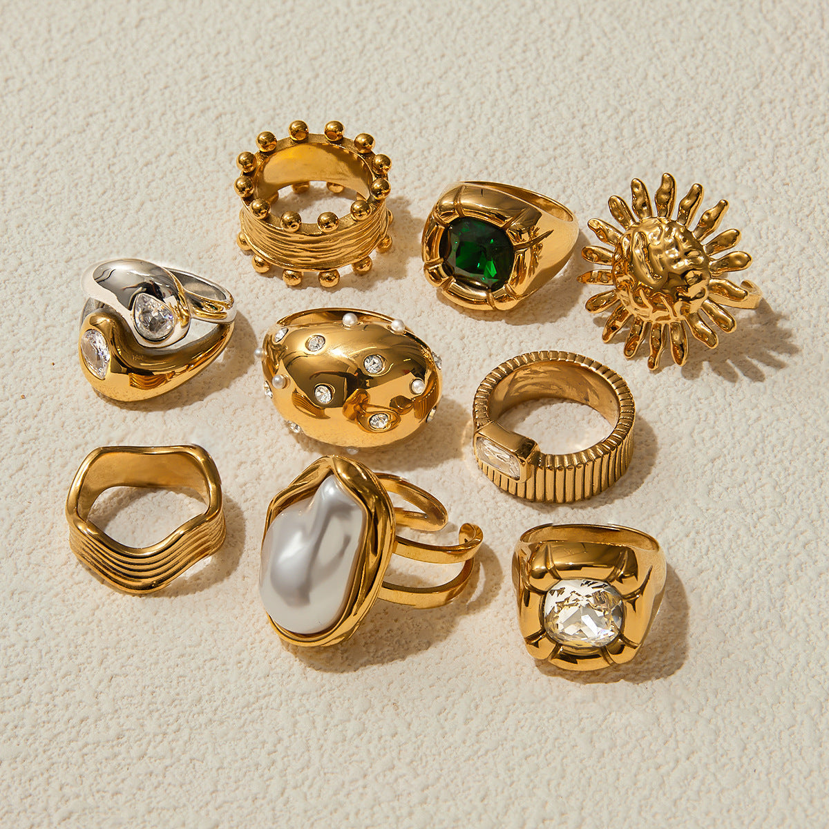 Elegante Anillo Geométrico de Acero Inoxidable con Incrustaciones de Perlas Chapadas para Mujer
