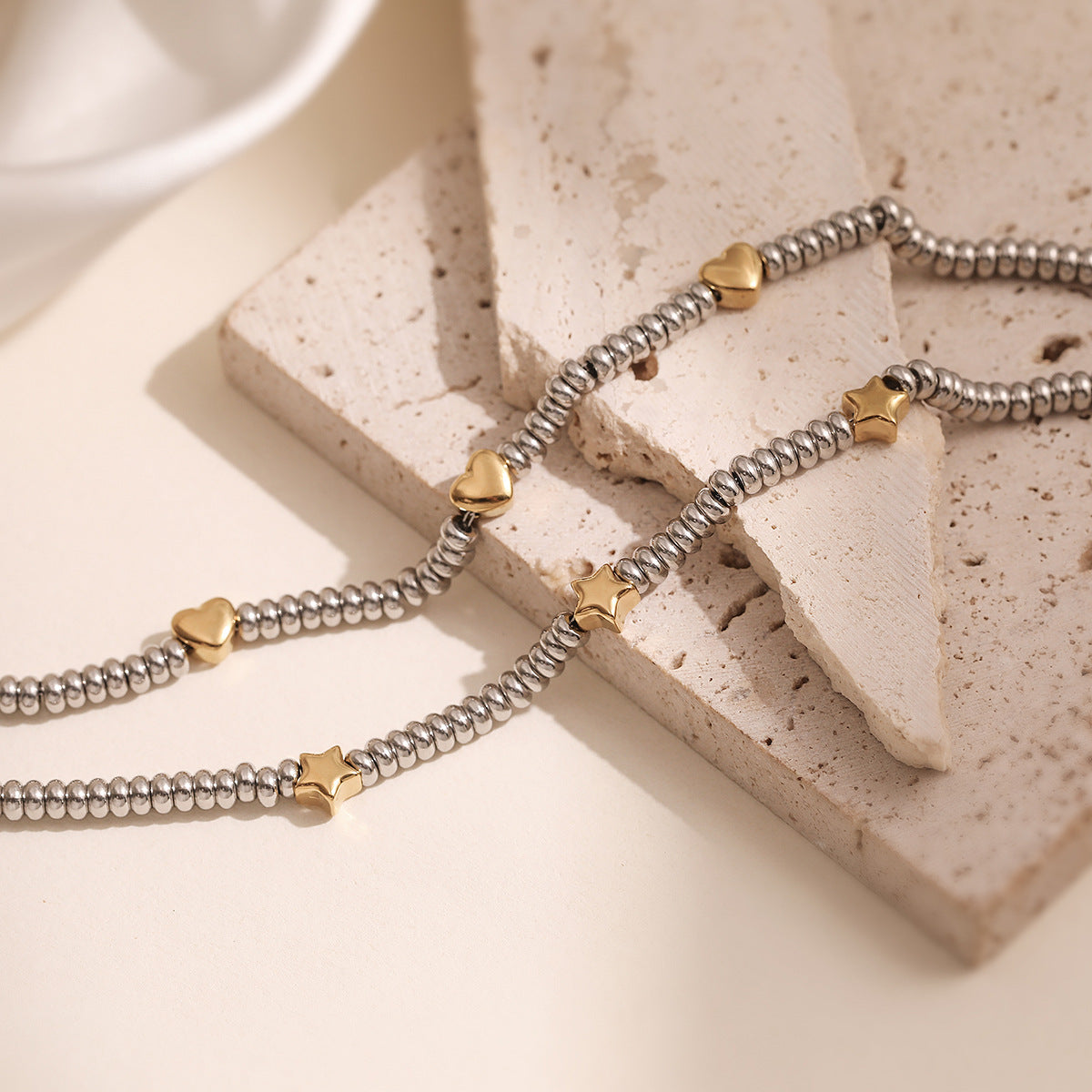 Fashion Plated Stainless Steel Heart Geometric Beaded Bracelet for Women
