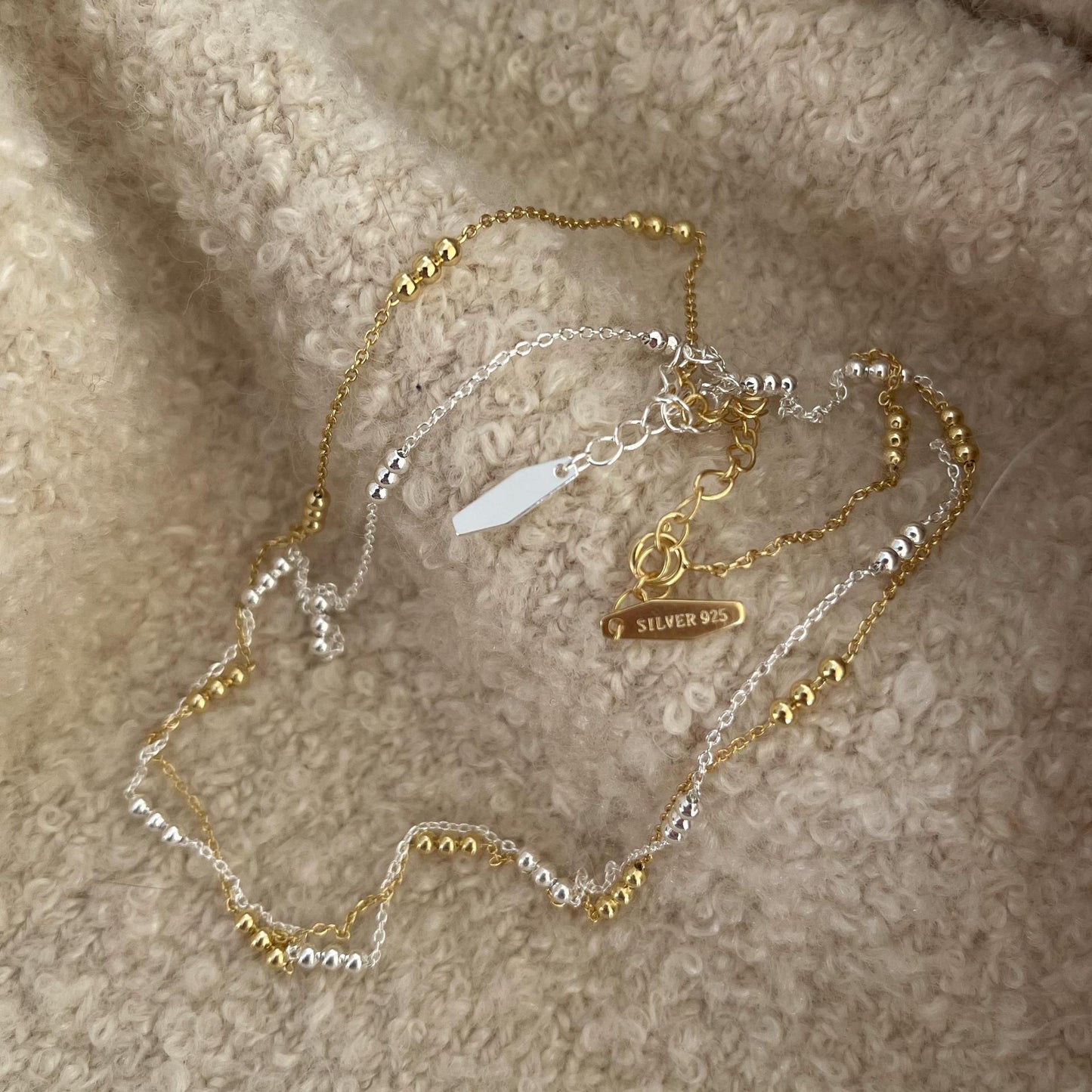 Minimalist Round Bead Necklace in 925 Sterling Silver with Geometric Accent