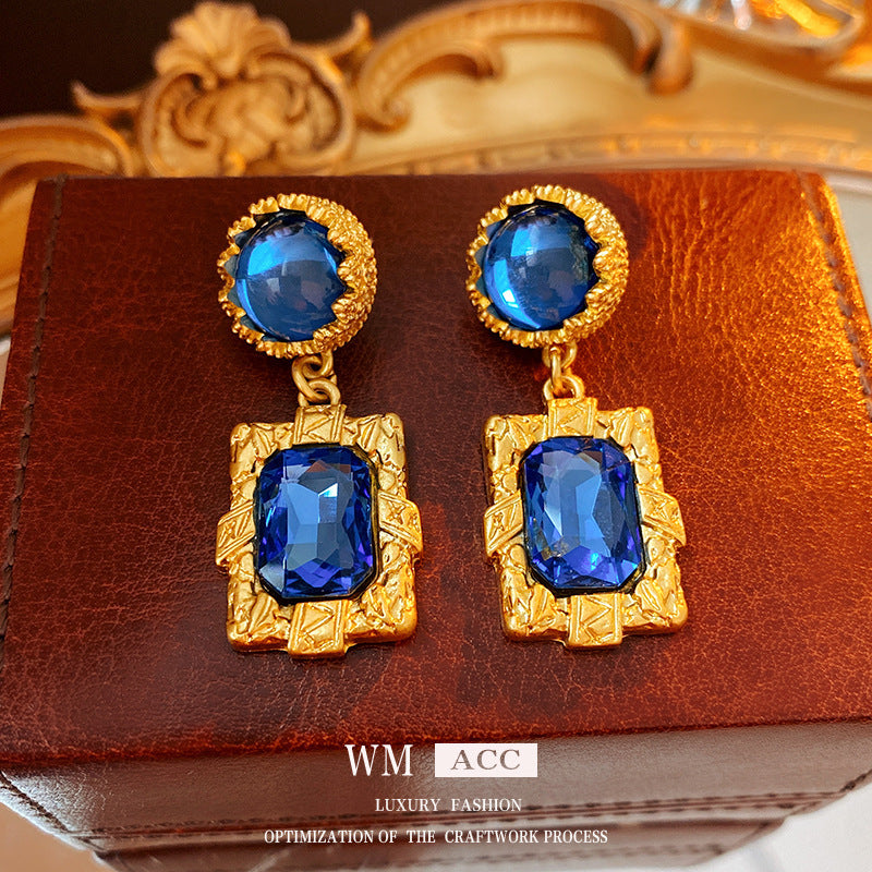 Orecchini a perno floreali vintage con perle e smalto in acciaio inossidabile da donna