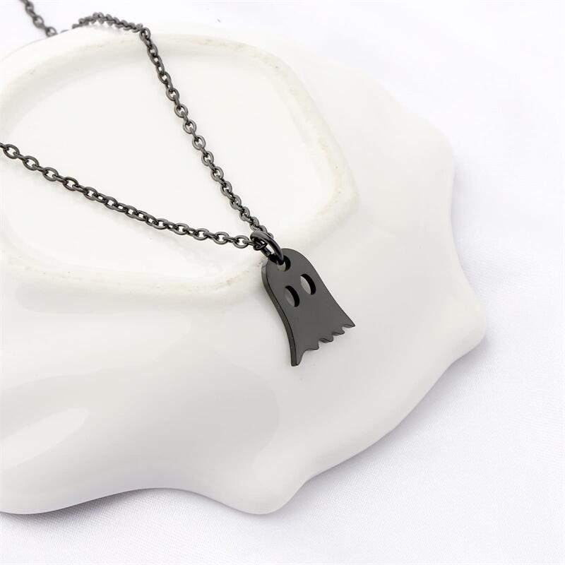 Collana con Ciondolo Fantasma di Halloween Scherzoso in Acciaio Inossidabile con Forma Geometrica e Finitura Galvanizzata, Unisex