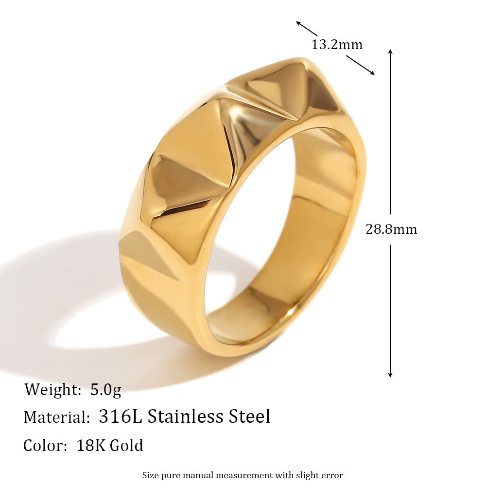 Anello a Cuore Geometrico Punk in Acciaio Inossidabile con Placcatura in Oro 18K da Donna