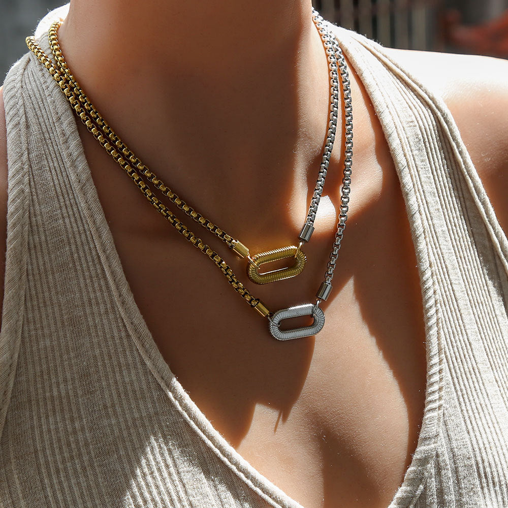 Collar con colgante en forma de U y lágrima, chapado en oro de 18 quilates, de acero inoxidable de lujo minimalista con cadena entrelazada en tono dorado y plateado