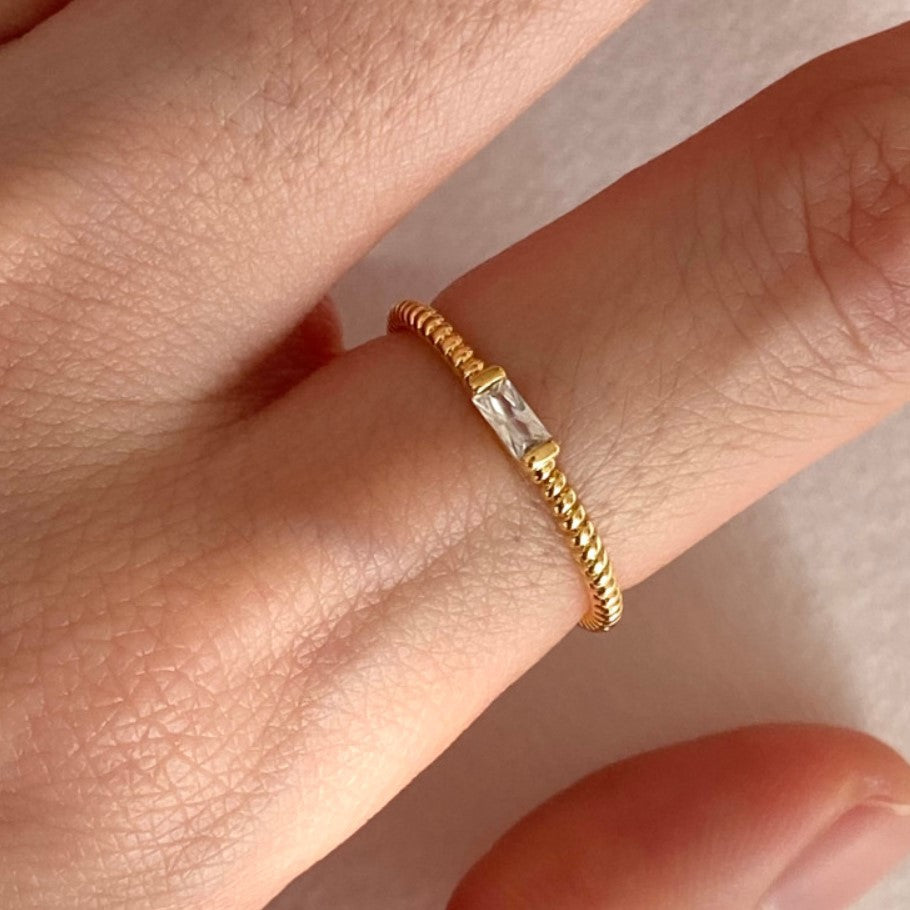 Anello Minimalista Vintage a Cuore in Argento Sterling 925 con Zirconi Pavé da Donna