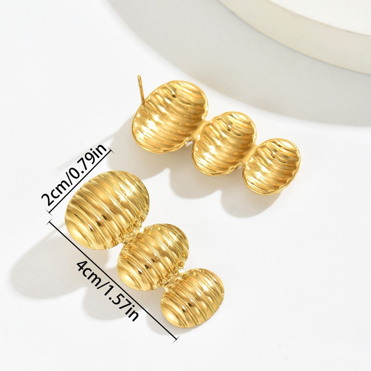 Pendientes Minimalistas Geométricos Redondos de Aleación de Zinc para Mujer con Acabado Chapado