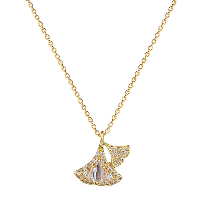 Collana a pendente minimalista con foglia di Ginkgo in acciaio inossidabile e intarsio di strass per donne e uomini