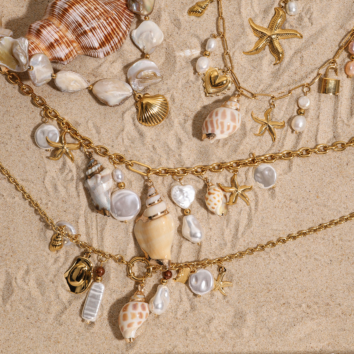 Elegante collana pendente in acciaio al titanio a forma di conchiglia con finitura placcata per donna, design geometrico, catena minimalista per clavicola