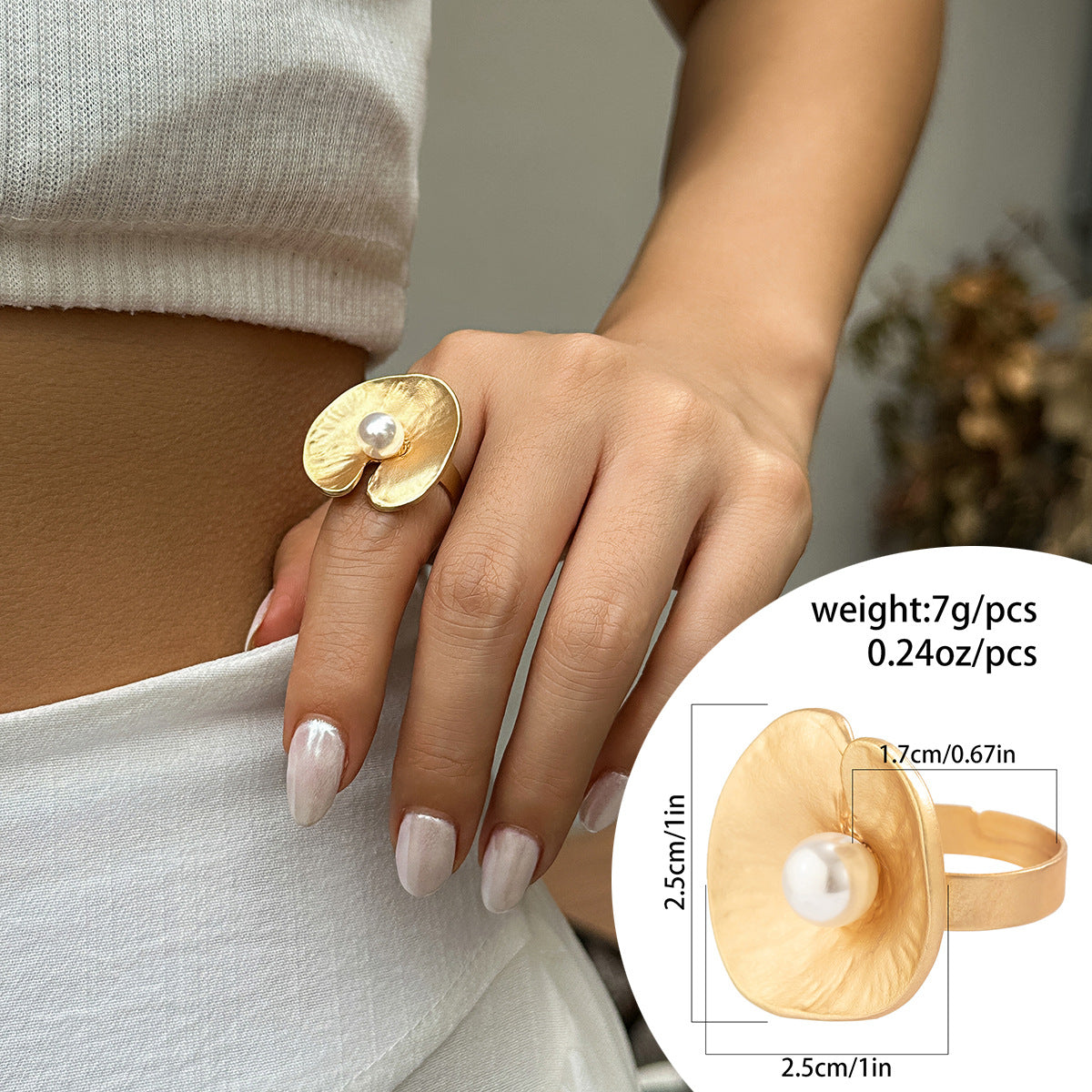 Minimalist Irregular Floral Geometric Alloy Ring with Textured Ruffled Design for Women