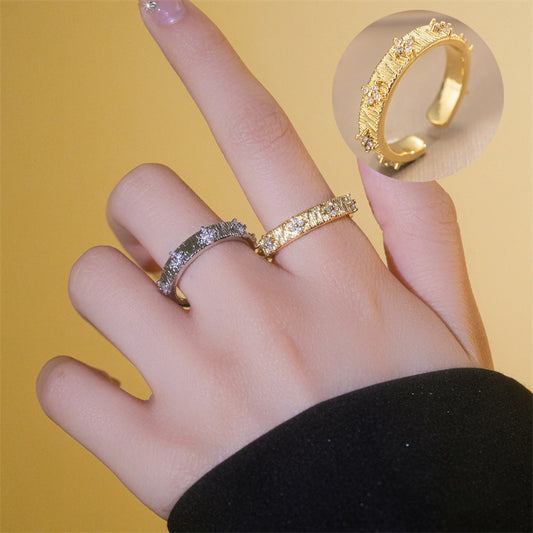 Anillo de Cobre Bañado en Oro de Estilo Vintage y Diseño Geométrico para Mujer con Incrustaciones de Circonita, Accesorio de Moda Minimalista de Lujo