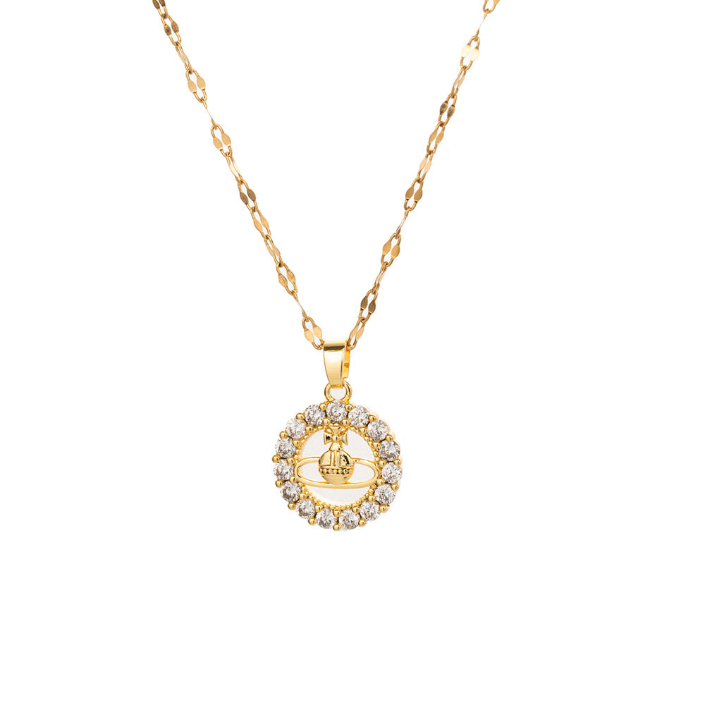 Collana con ciondolo a forma di Saturno in rame placcato oro 18 carati con intarsio di zirconi cubici, stile minimalista di lusso, da donna