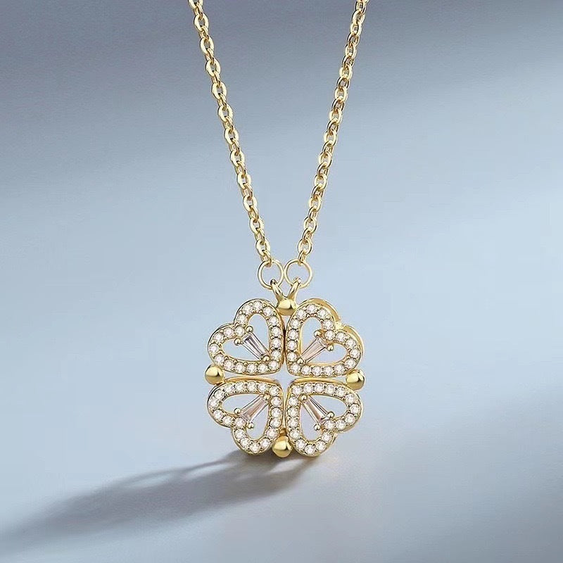 Collana da donna con ciondolo a quadrifoglio a forma di cuore minimalista, con base in rame e placcatura in oro vero