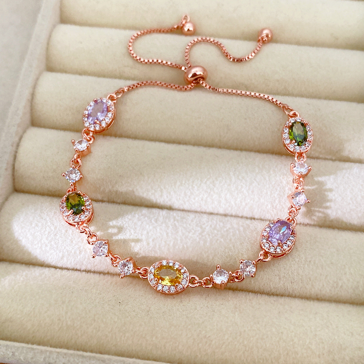 Luxury Sweet Oval Geometric Floral Brass Inlaid Cubic Zirconia Pearl Adjustable Bracelet for Women