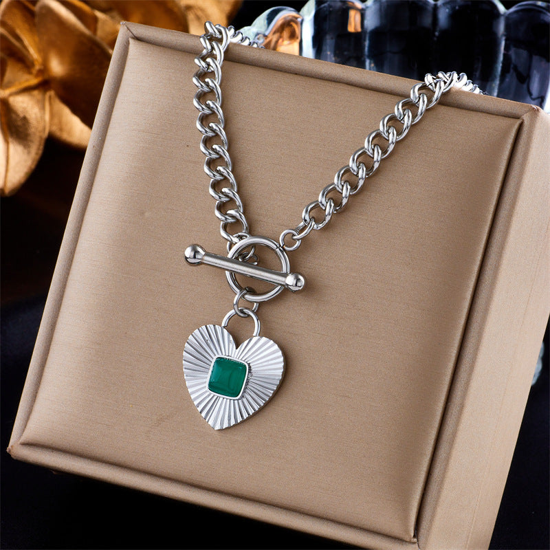 Vintage Heart-Shaped Titanium Steel Pendant Necklace with Green Inlay and Plated Finish for Women