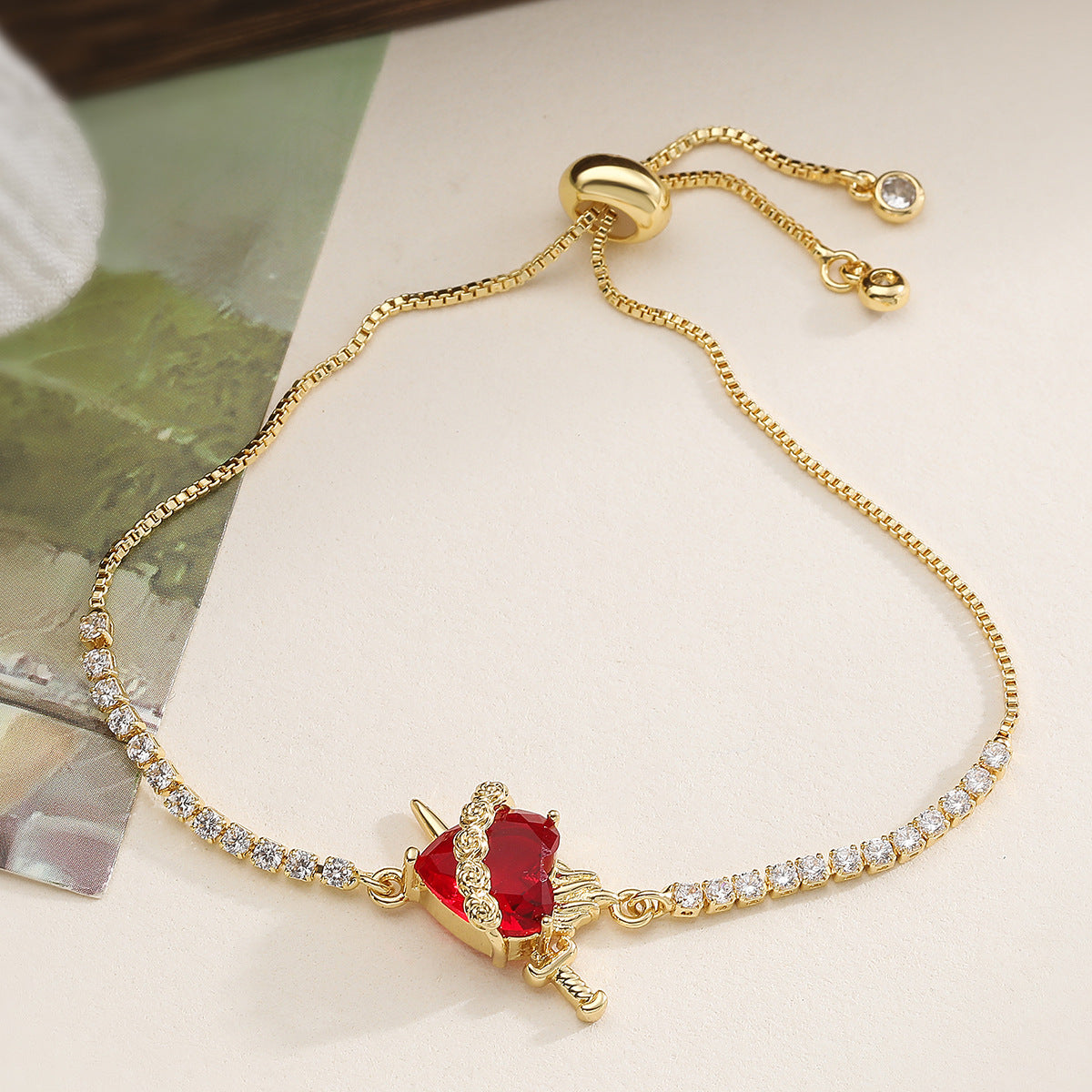 Luxury Minimalist 18K Gold Plated Brass Heart Geometric Cubic Zirconia Inlay Bracelet for Women