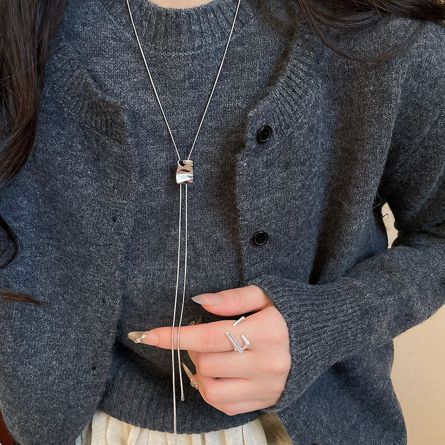 Collana con ciondolo geometrico minimalista in rame placcato da donna, catena maglione di lusso leggera
