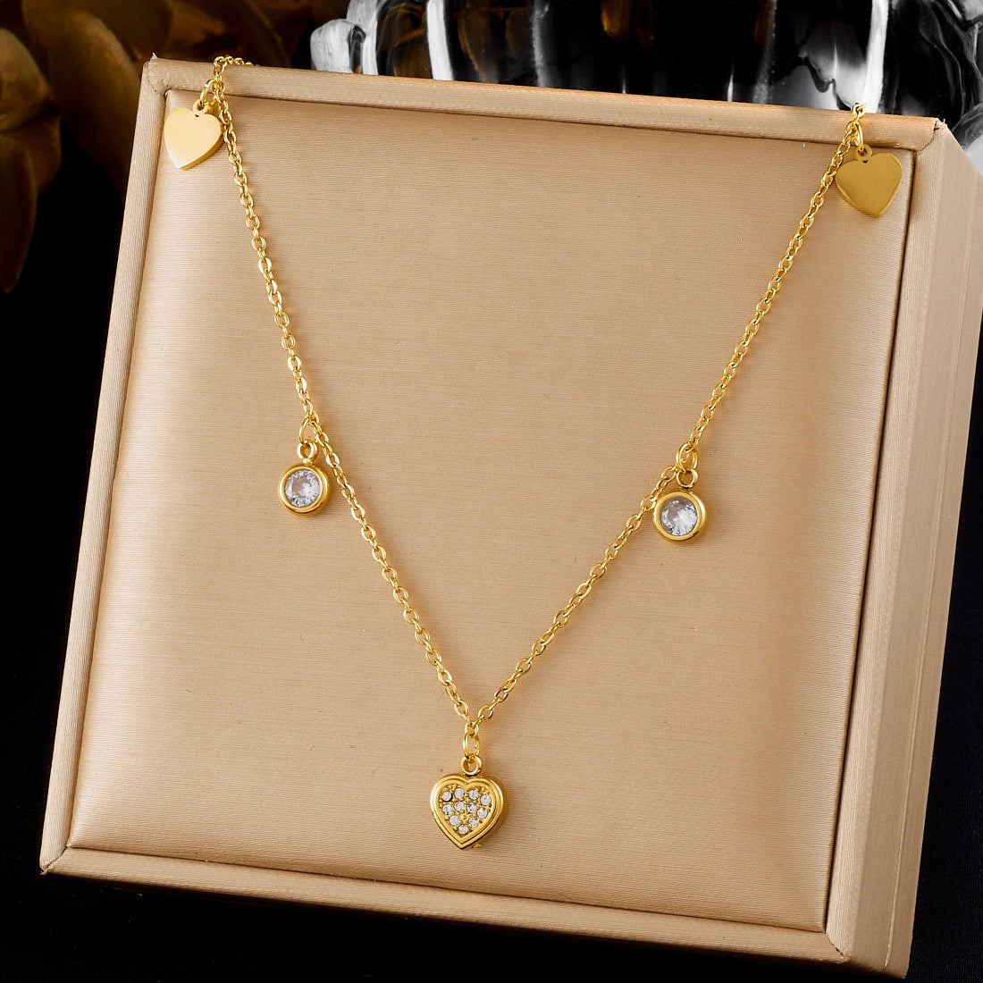 Elegant Gold Plated Stainless Steel Heart Floral Rhinestone Pendant Necklace for Women