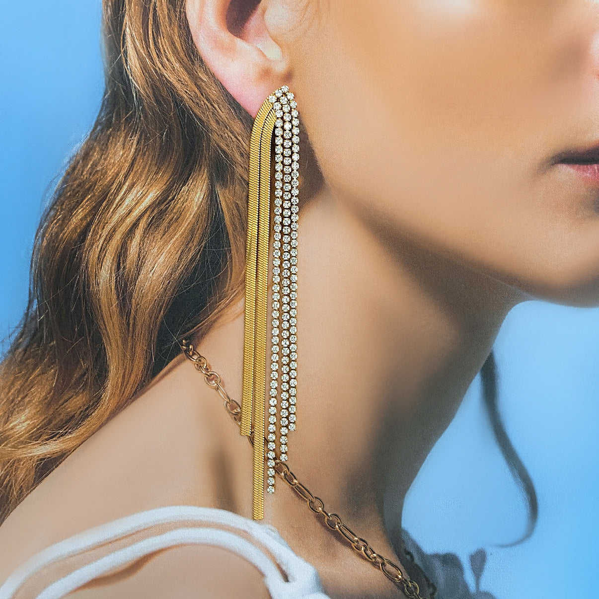 Pendientes colgantes geométricos de acero inoxidable con baño y detalles de diamantes de imitación para mujer