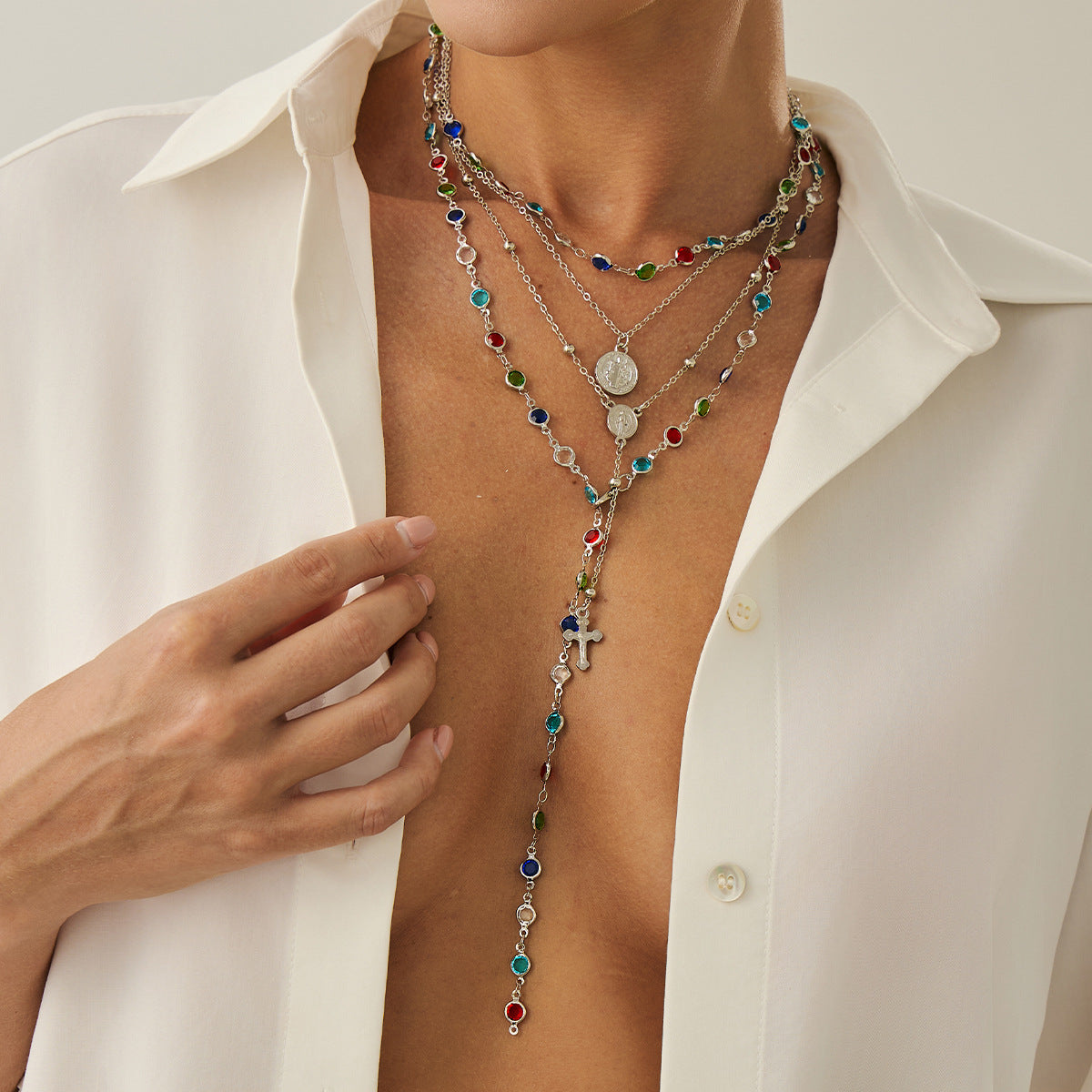 Minimalist Cross Pendant Necklace in Zinc Alloy with Rhinestone Inlay and Plated Finish for Women