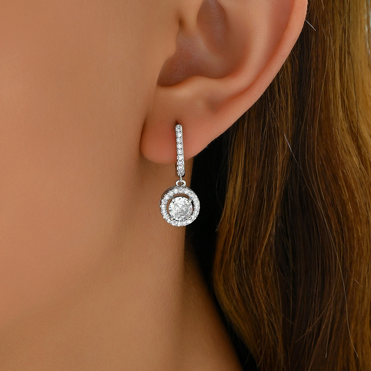 Pendientes de Cobre Minimalistas Geométricos en Forma de U con Incrustaciones de Zirconia para Mujer