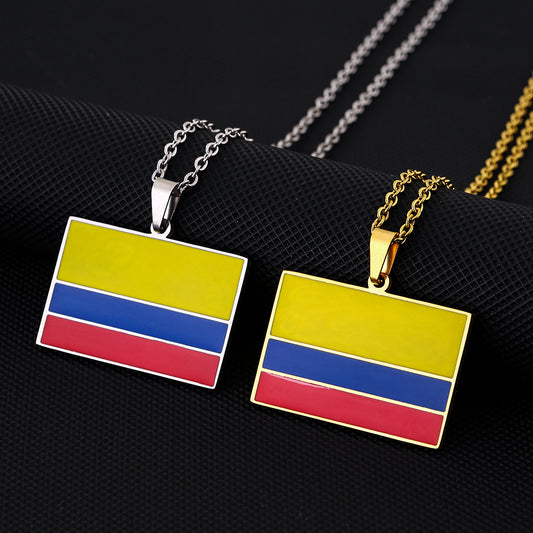 Collar con colgante rectangular minimalista étnico vintage para mujeres y hombres en acero inoxidable 304 con acabado chapado al vacío en cadena tipo O