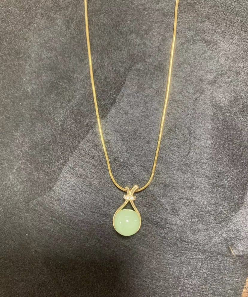 Minimalist Geometric Titanium Steel Pendant Necklace with Plated Finish for Women and Men Box Chain Locket Style