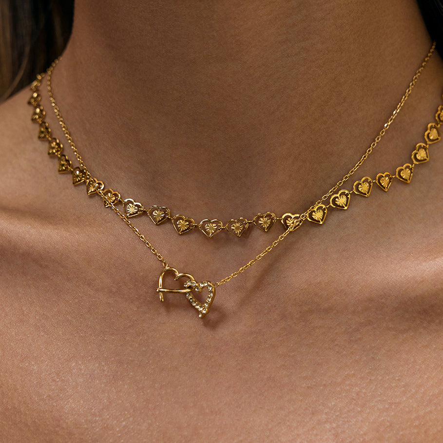 Collana con Pendente a Cuore Minimalista in Acciaio al Titanio con Finitura Galvanizzata da Donna, Catena a Clavicola in Acciaio Inossidabile