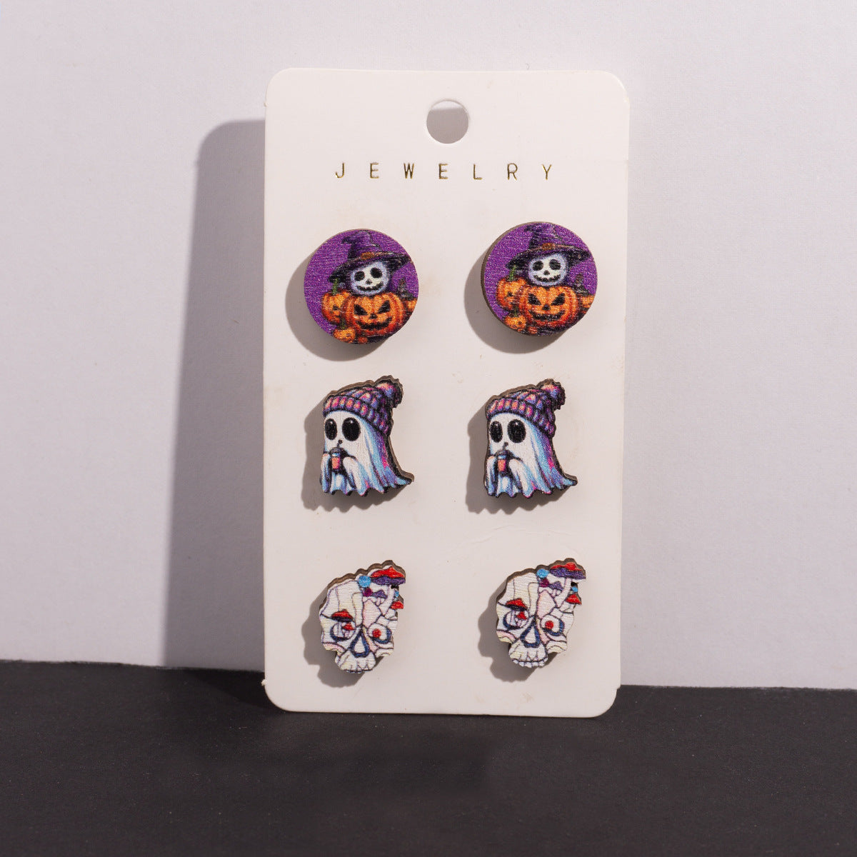 Conjunto de pendientes de madera con forma de calabaza fantasma y diablillo con temática de Halloween y postes de acero inoxidable