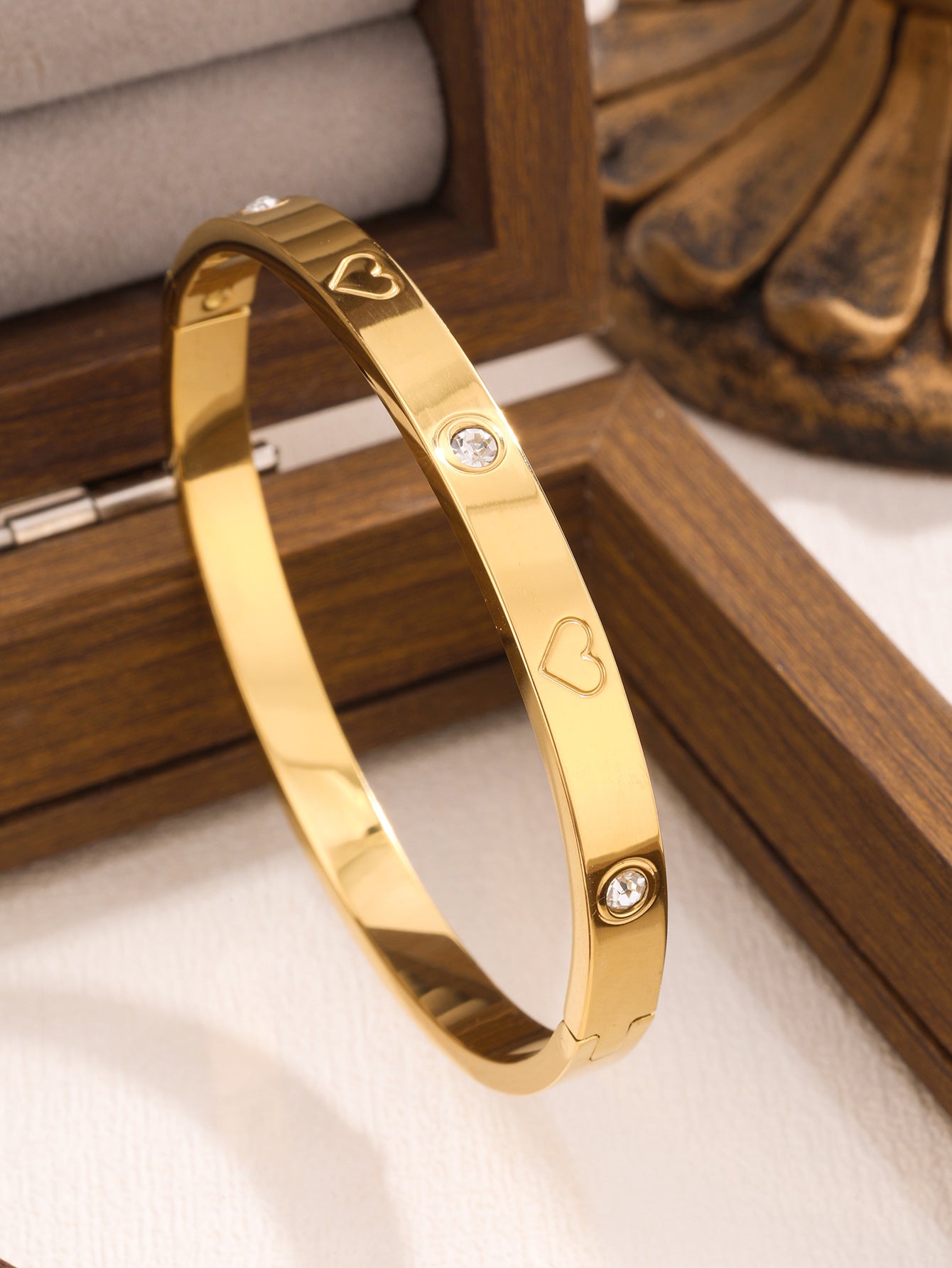 Juego de pulseras de acero inoxidable con trébol de cuatro hojas, incrustaciones de diamantes de imitación y chapado en oro al vacío de 18 quilates, estilo minimalista y a la moda