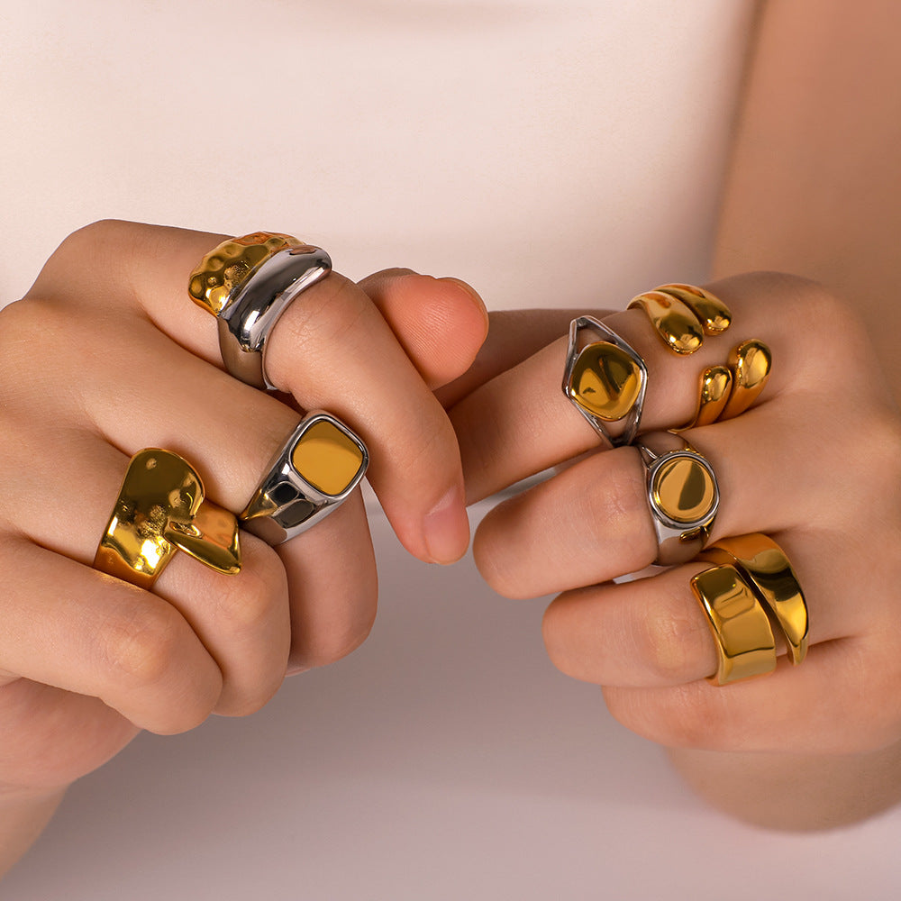 Geometric Stainless Steel Ring with 18K Gold Plating for Men and Women, Adjustable Band, Minimalist Modern Design