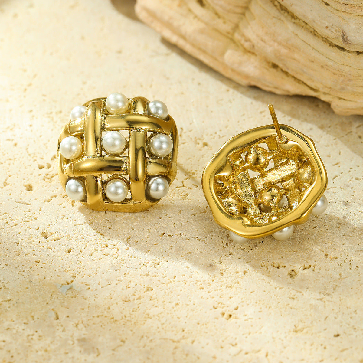 Aretes cuadrados de acero inoxidable con perlas y diseño minimalista vintage para mujer