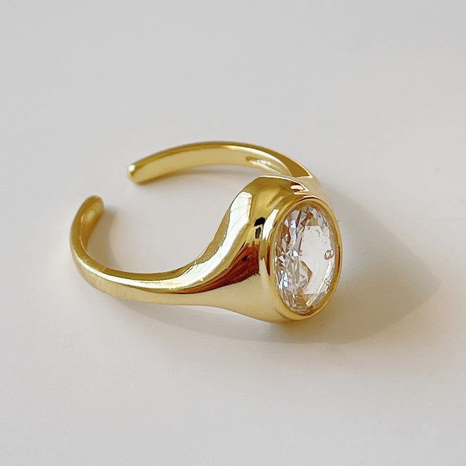 Anello in Oro da Donna Minimalista con Zirconi Cubici Intarsiati Ovali in Argento Sterling 925