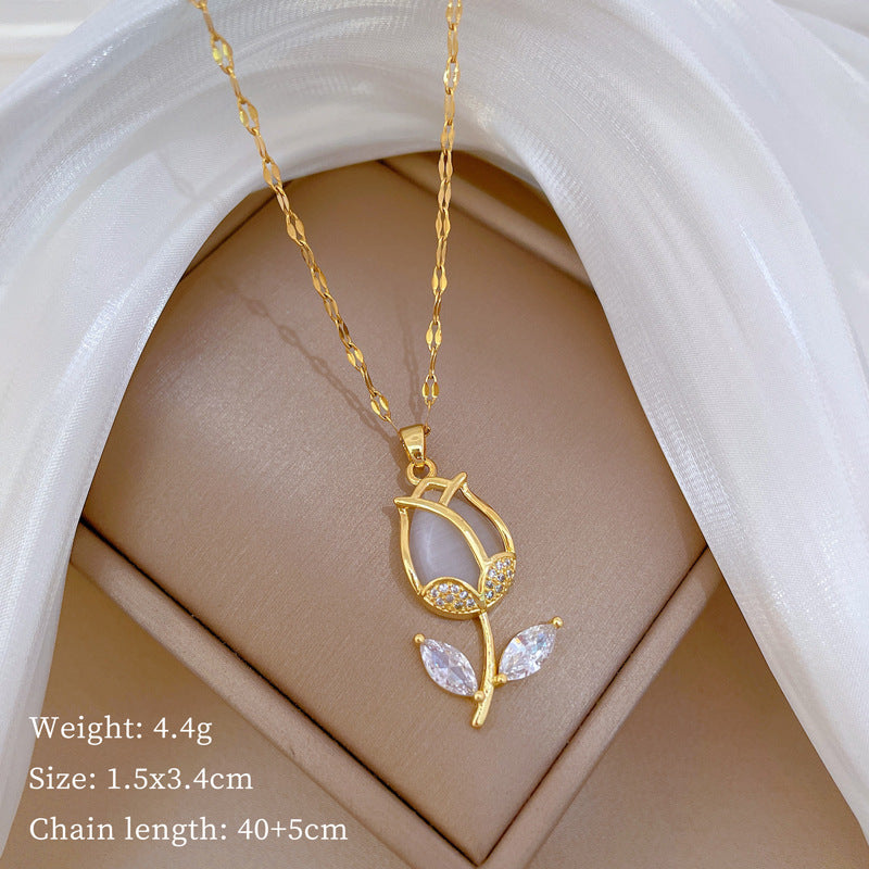 Collana girocollo a ciondolo di lusso a foglia di tulipano geometrica in acciaio al titanio con intarsio di strass