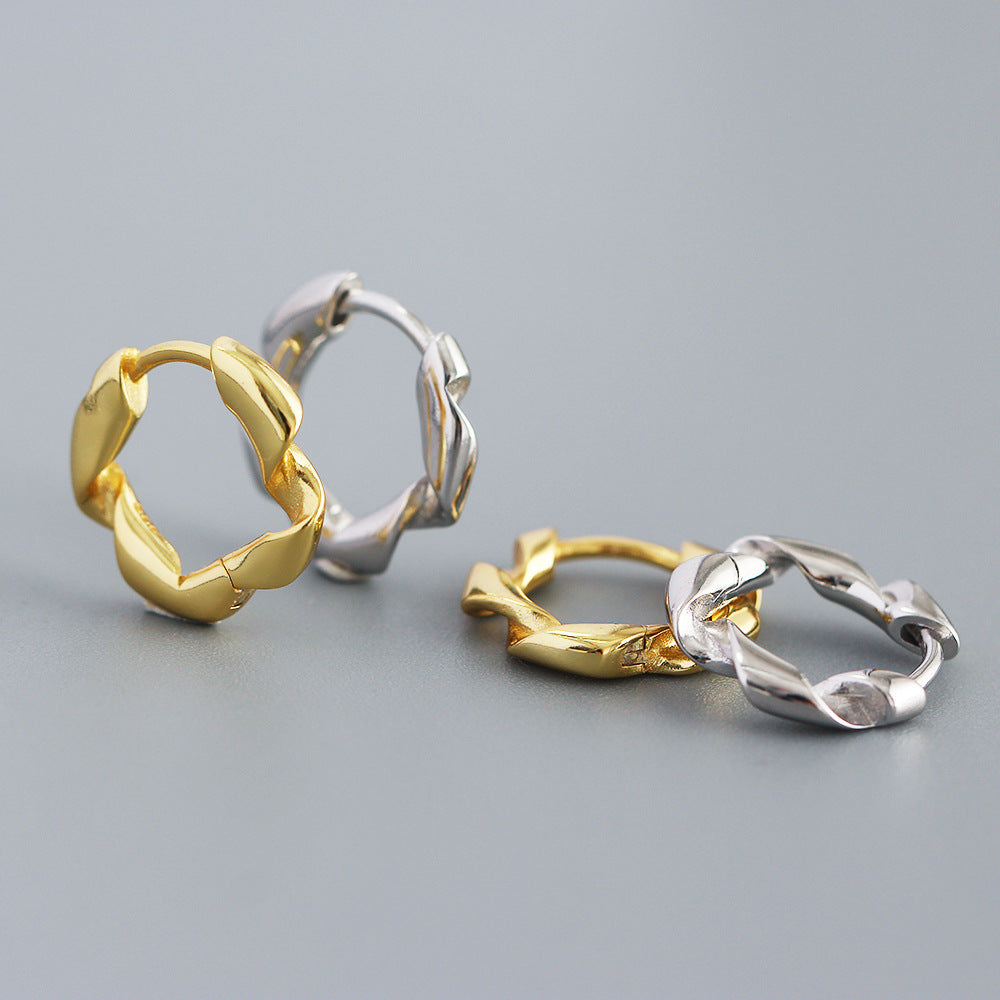 Orecchini a cerchio in argento sterling 925 con filo ritorto geometrico