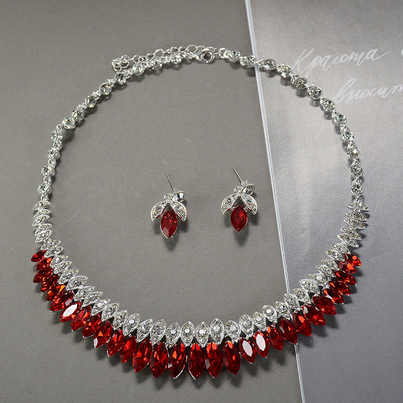 Set di Gioielli da Sposa per Donna, Collana, Orecchini e Bracciale a Goccia con Cuore in Zirconia Cubica e Lega Placcata, Lusso Elegante