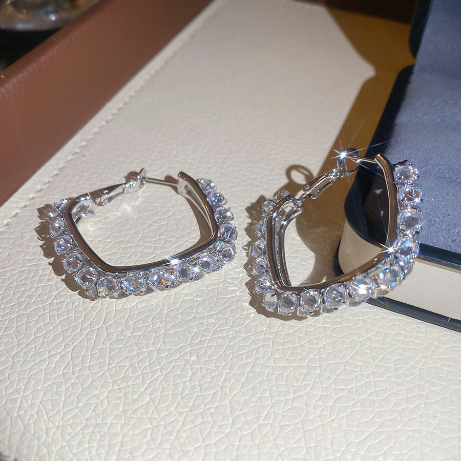 Orecchini a Perno Quadrati Geometrici Minimalisti di Lusso in Ottone con Intarsio in Zircone per Donna