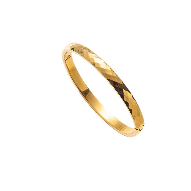 Pulsera Minimalista de Rombo Estrellado para Mujer Hecha de Acero de Titanio con Chapado en Oro de 18K Acabado Hipoalergénico Resistente a la Decoloración