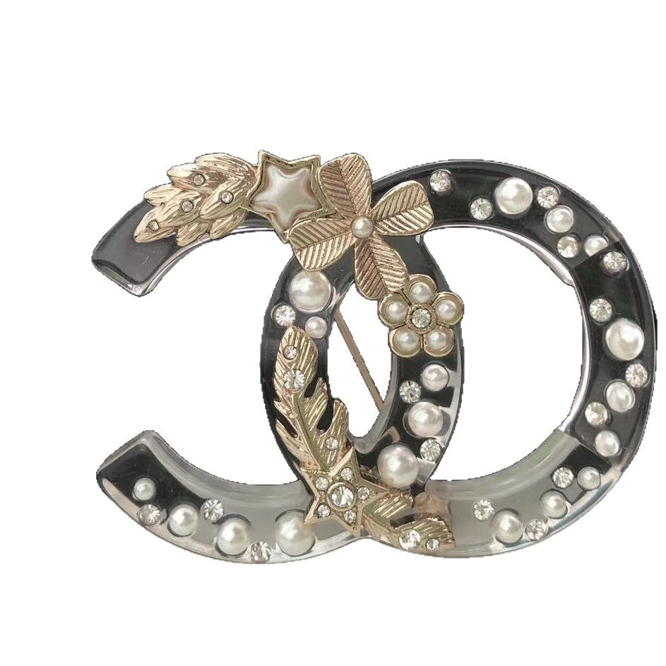 Broche Acrílico Chapado con Letra Lujosa Dulce para Mujer
