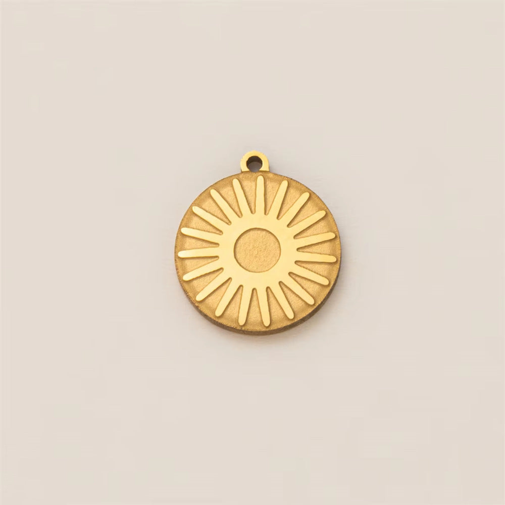 Ciondolo Bar Vintage in Acciaio Inossidabile Placcato Oro 18K con Motivo Geometrico Sole, Luna e Stella