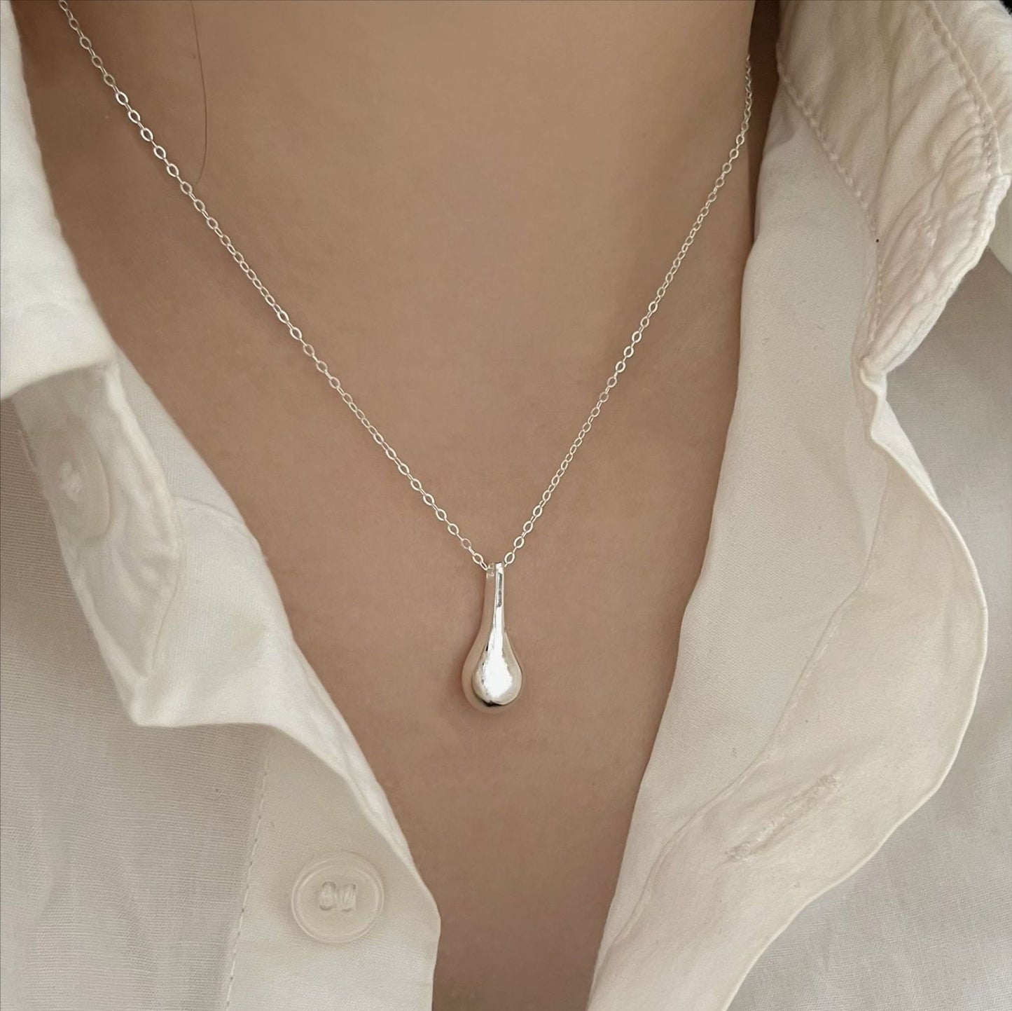 Minimalist Geometric Tulip Pendant Necklace in 925 Sterling Silver with Plated Finish