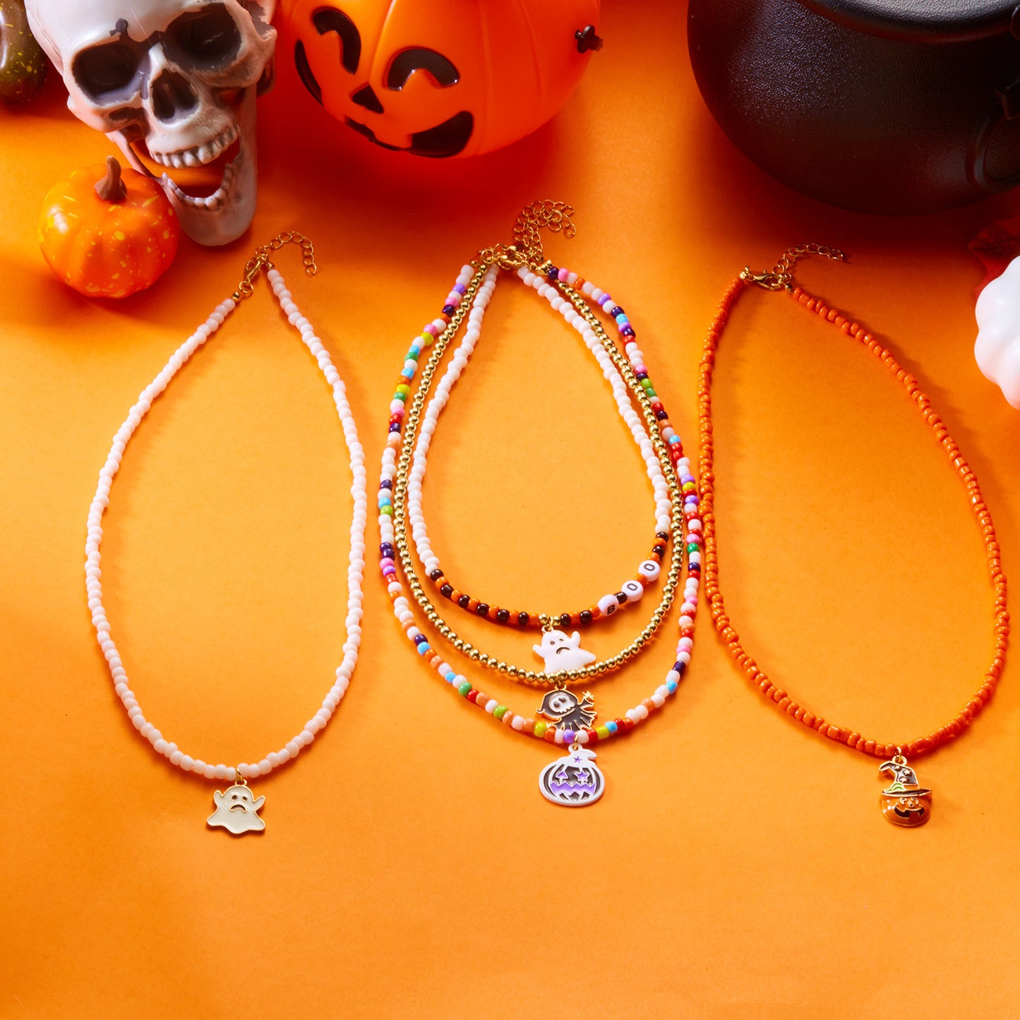Collar Gargantilla Fantasma y Calabaza de Halloween con Colgante de Aleación, Cuentas de Arroz de Colores Multicapa, Estilo Bohemio Artesanal