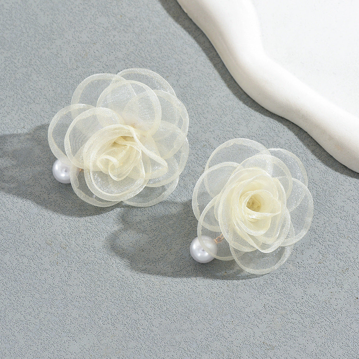 Minimalist Geometric Pearl-Embellished Floral Stud Earrings for Women with Eco-Friendly Plating and Stainless Steel Posts