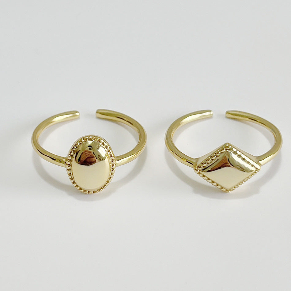 Anello Minimalista in Argento Sterling 925 con Cuore Geometrico Intarsiato in Argento Regolabile