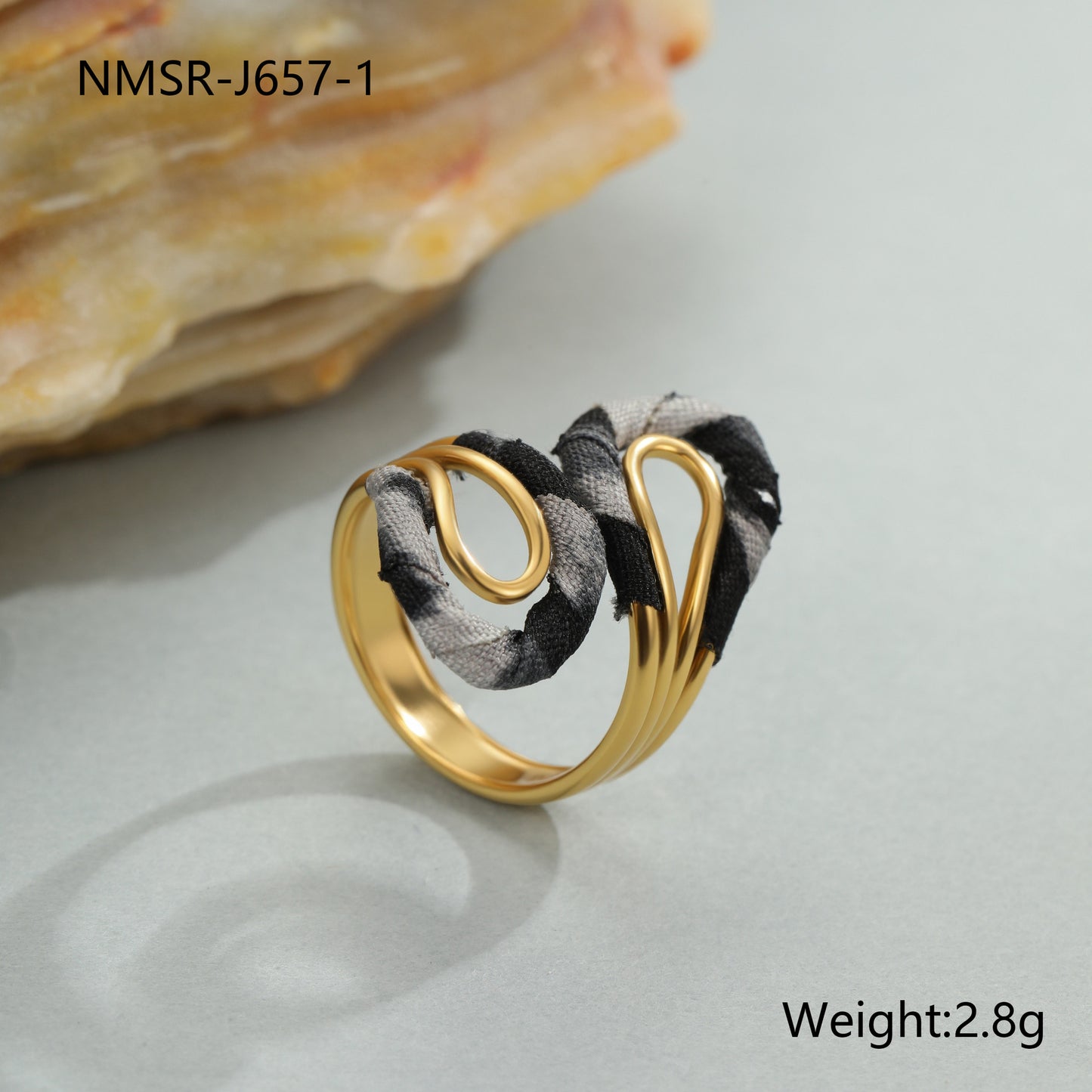 Anillo Abierto Ajustable de Acero Inoxidable con Estilo de Lujo, Estampado de Leopardo y Diseño de Cinta Envolvente
