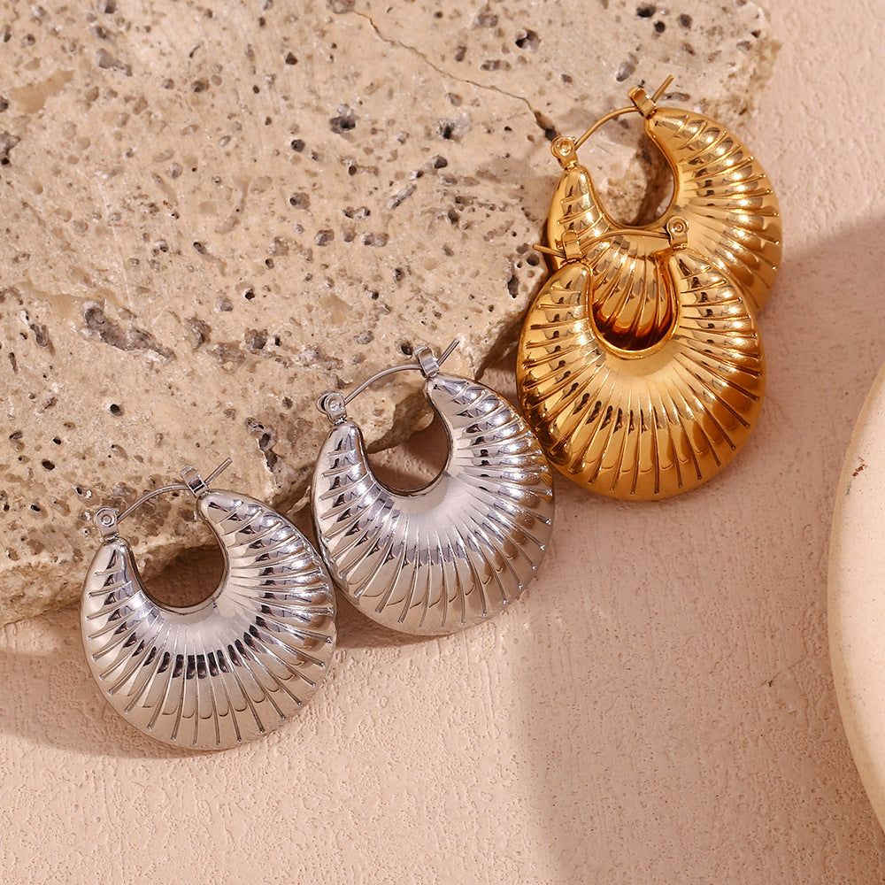 Fashionable Geometric Hoop Earrings for Women Stainless Steel with 18K Gold Plating and Horn-Inspired Hollow Design