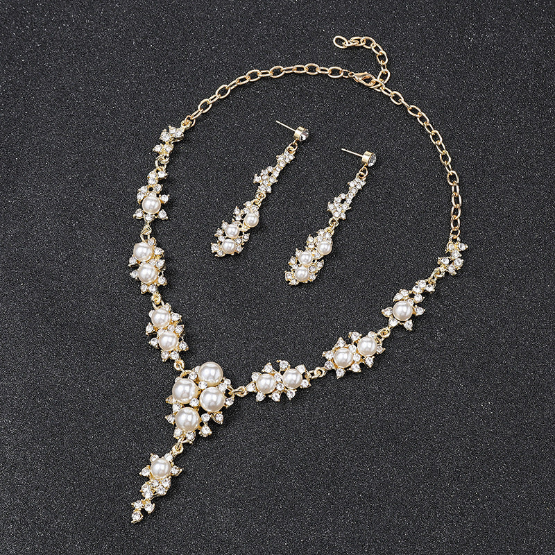 Minimalist Pearl Necklace Set for Women with Alloy Pendant and Electroplated Finish, Clavicle Chain and Matching Earrings