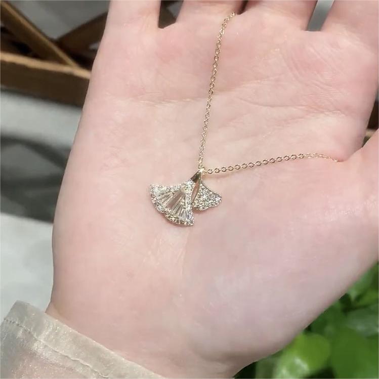 Minimalist Ginkgo Leaf Pendant Necklace for Women in Titanium Steel with Rhinestone Inlay and Plated Finish