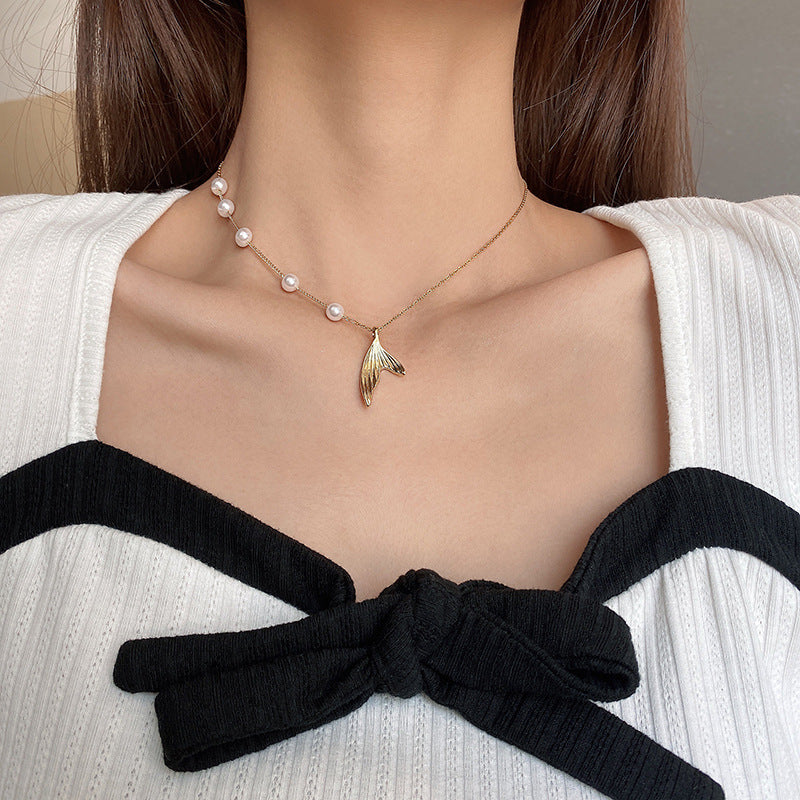 Minimalist Fish Tail Pearl Necklace in Alloy with Plated Finish, Long Layering Snake Chain for Women and Men