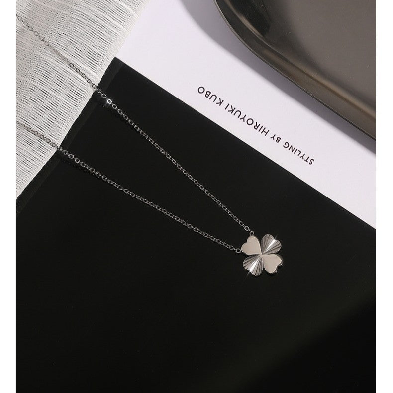 Natural Style Clover Pendant Necklace for Women in Titanium Steel with O-Chain Design for Sweater Layering