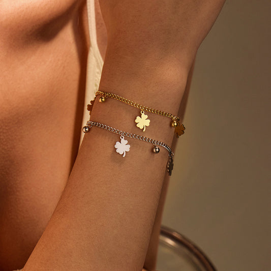 Fashionable OL Style Clover-Shaped Titanium Steel Bracelet with Plating Finish for Women